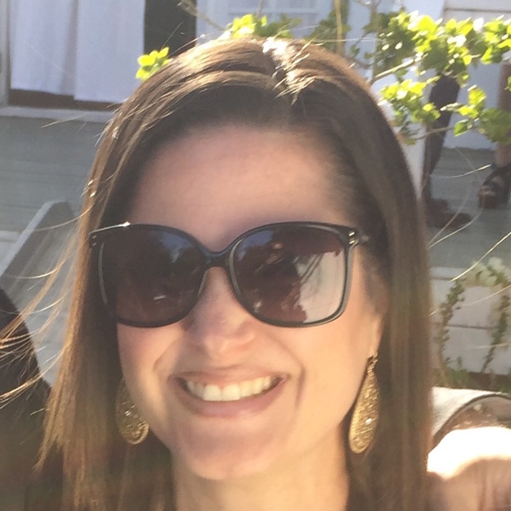 Meet your Posher, Holly